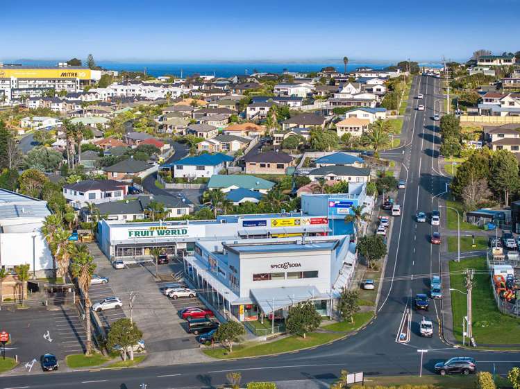 9B/15 Karepiro Drive Stanmore Bay_21