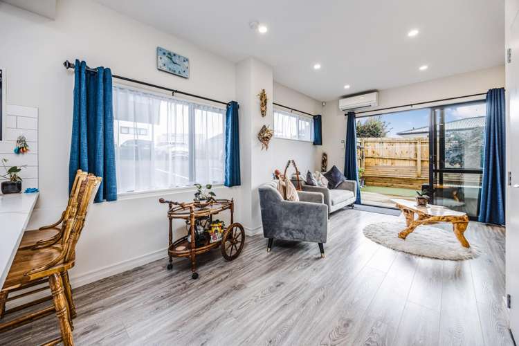 8/6 Hepburn Road Glendene_6