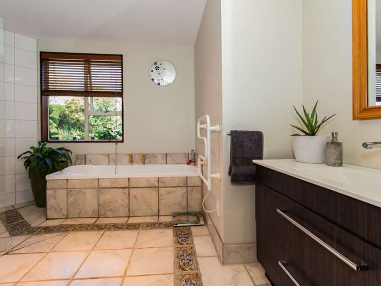 137 Smiths Road Leithfield_12