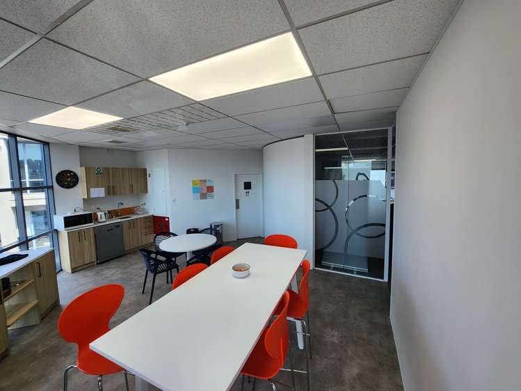 2D/2 Enfield Street Mount Eden_16