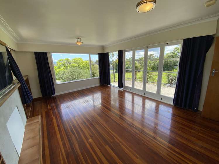 25 Highland Avenue Titirangi_5
