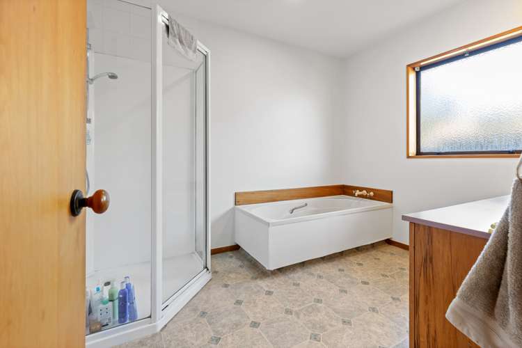 29b Lakewood Drive Burwood_11