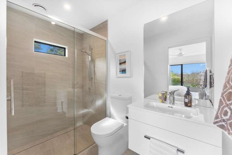 7 Dodds Crescent Otaki Beach_23