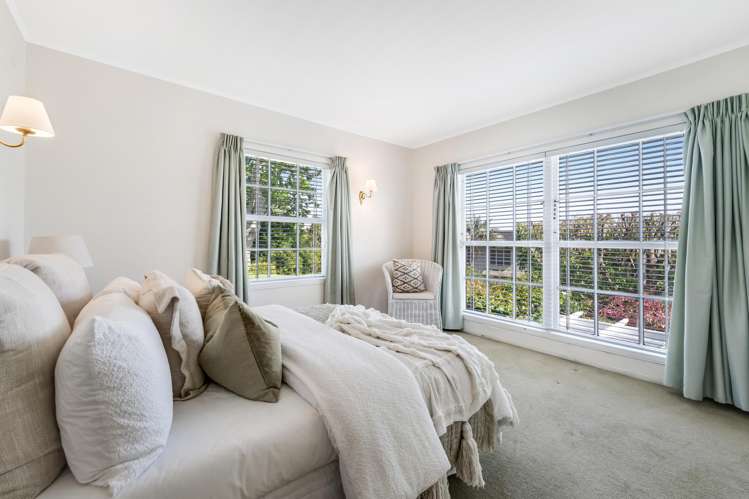 8 Pleasant Place Mellons Bay_7