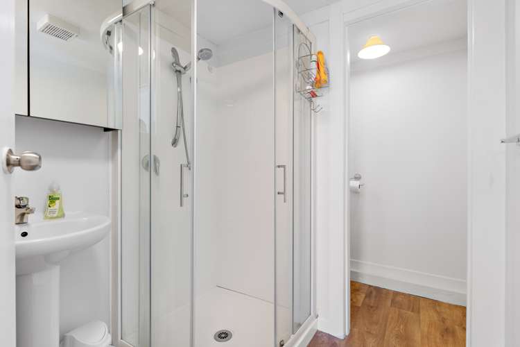 25 Surrey Street Solway_18