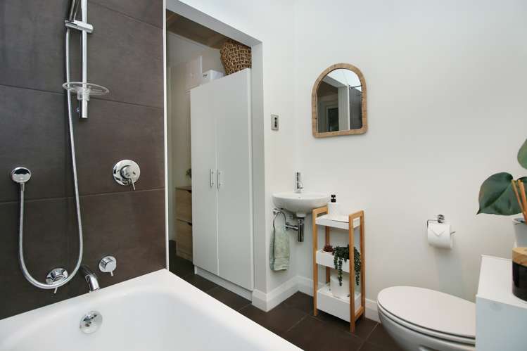 34 Dahlia Street Palmerston North Central_27