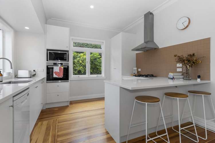 8 Hammond Street 10463_3