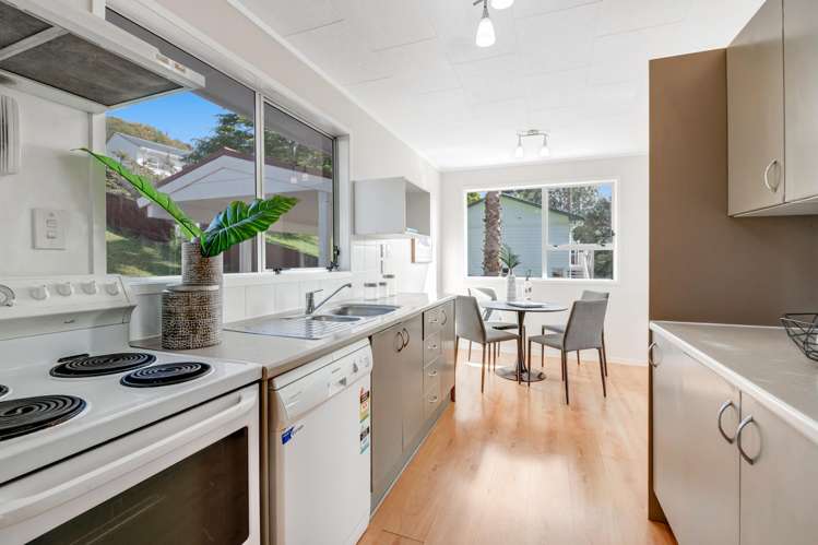 1/49a Manuka Road Bayview_8