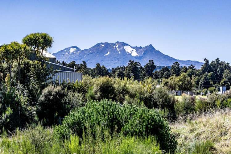 62A Thames Street Ohakune_35