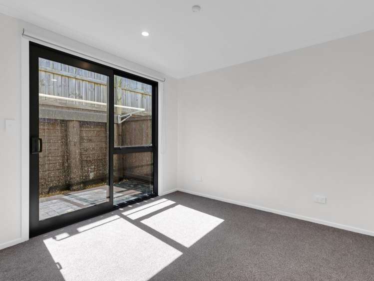 2/42 Ladeira Place Fitzroy_10