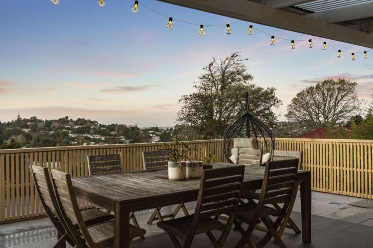 189 Godley Road Titirangi_10