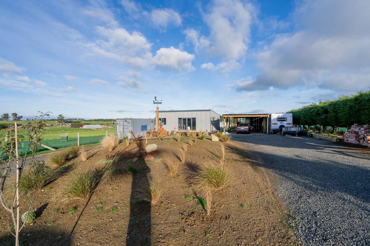 499 Avon Road_3