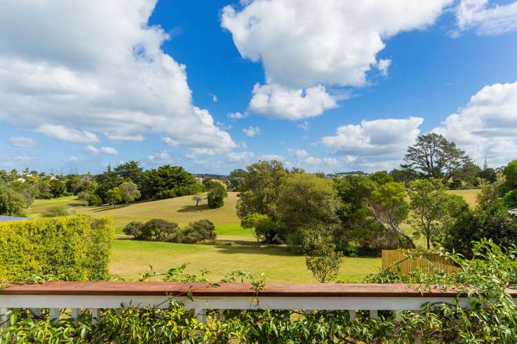 27 Shakespear Road Army Bay_1