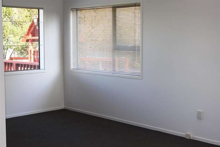 32 John Walker Drive Manurewa_2