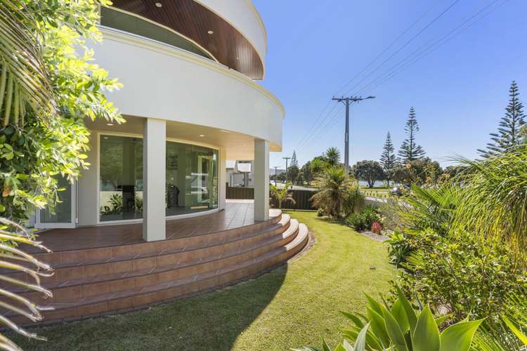 301 Beach Road Whangamata_31