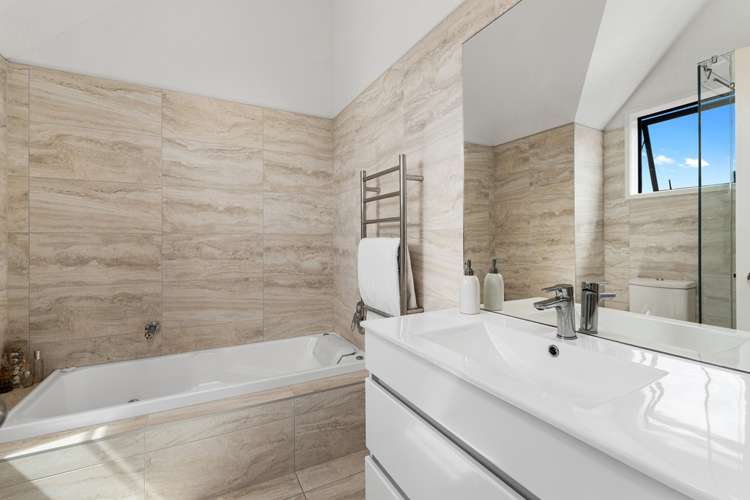 1/4 Elderwood Lane Belmont_9