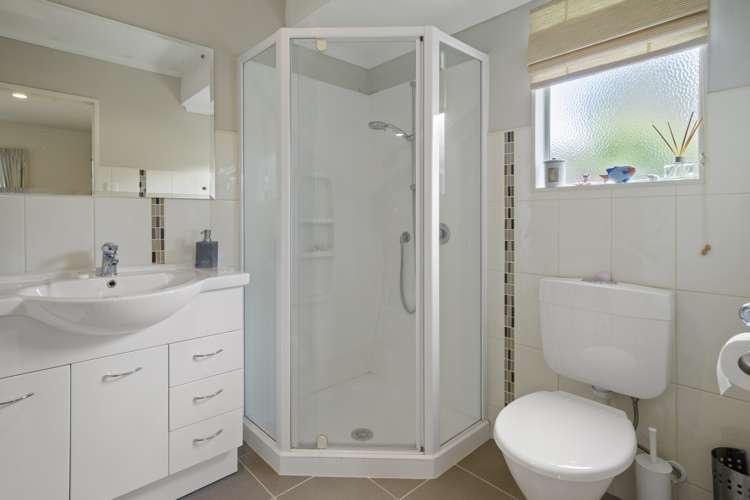 6 Ernest Shackleton Place Waiuku_11