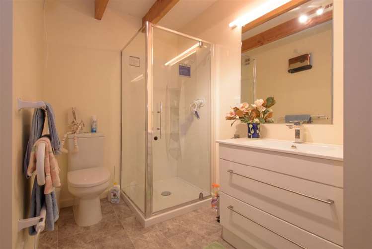 33 Woodlands Close Queenstown_15