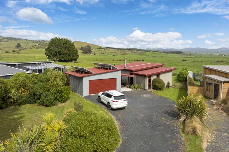 1241 Coast Road Karitane_2