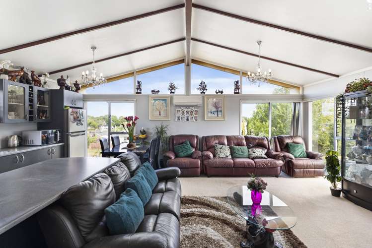 5 Chamade Place Clover Park_8