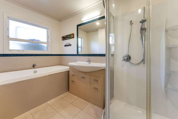 25 Churchill Avenue Richmond_18