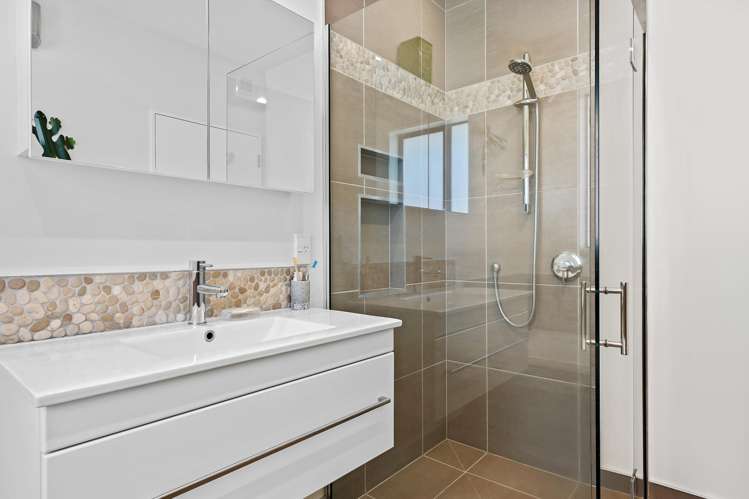 27 Sterling Crescent_3