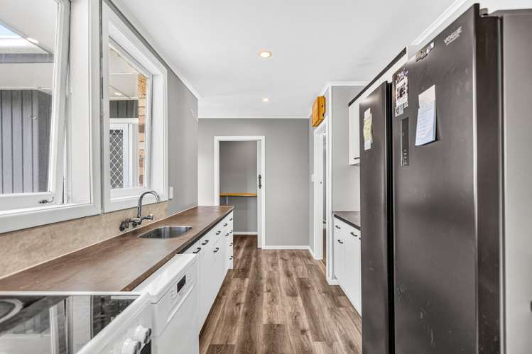 7 Charles Crescent_4