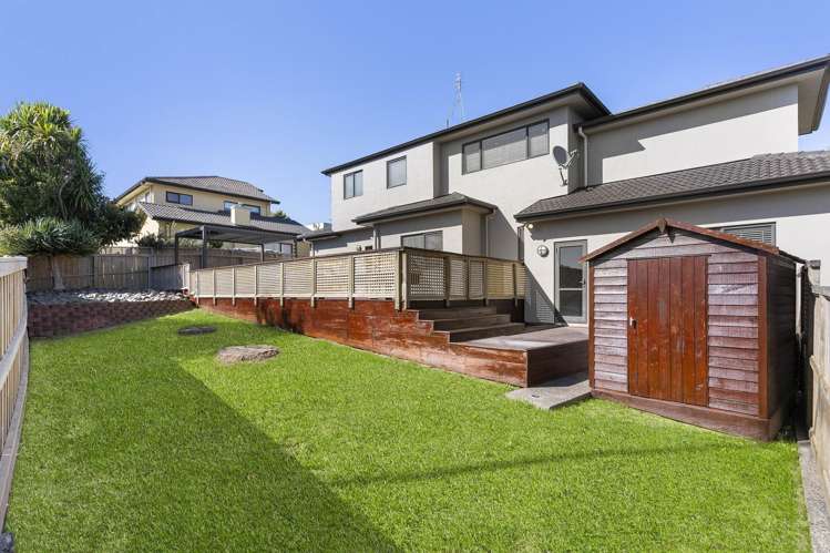 30 Scarlet Oak Drive Schnapper Rock_1