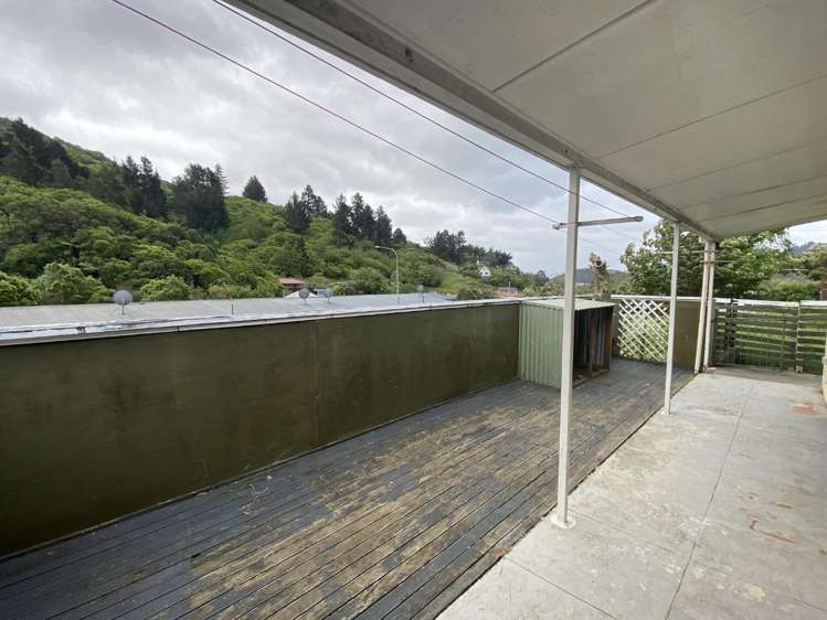 2/3 Angle Street 10728_11