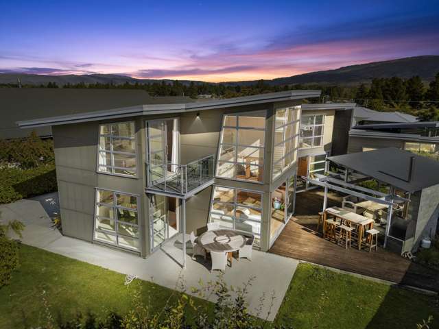 Elevated Living in Clyde with Entertainer’s Appeal