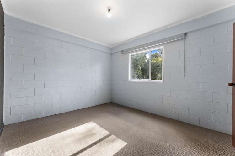 8 McDowell Crescent Hillcrest_18