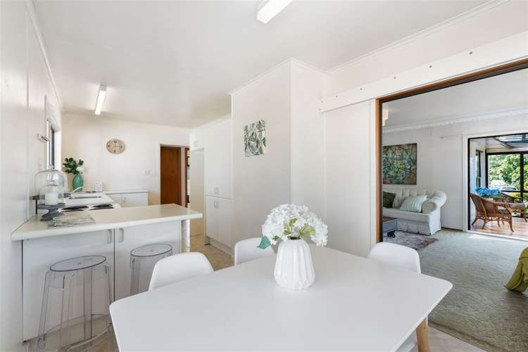 8 Boler Place New Lynn_11