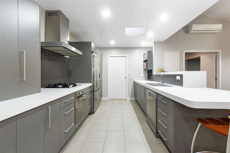 34 Somerton Drive Huntington_5