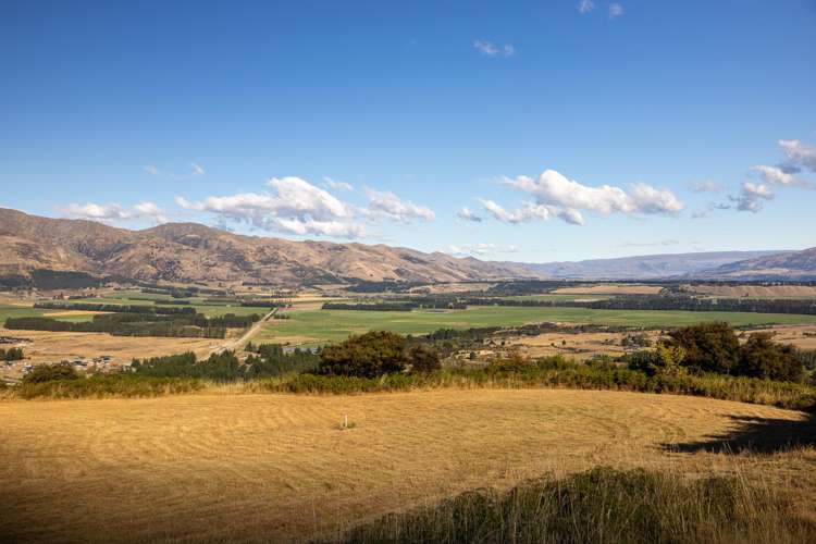 1147 Lake Hawea - Albert Town Road Albert Town_12