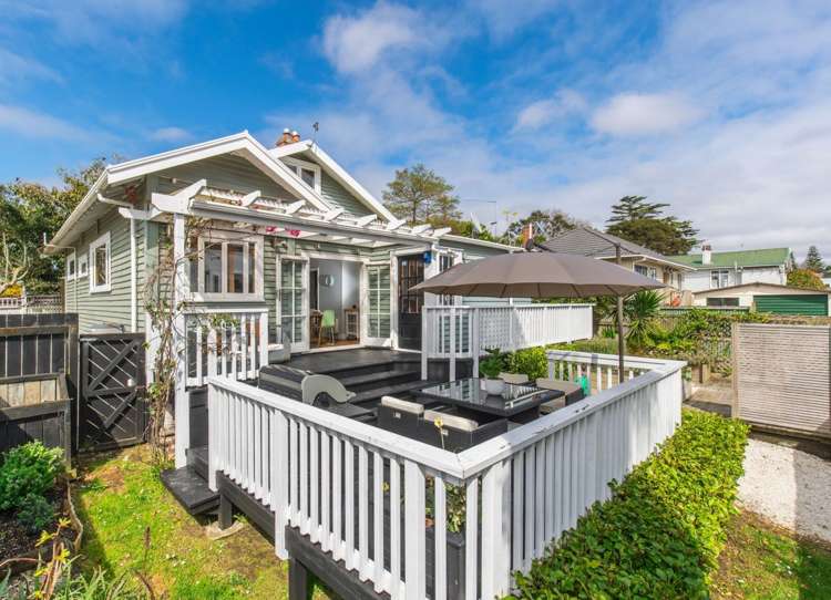 3169 Great North Road New Lynn_16