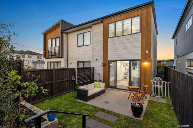 16 Joshua Carder Drive Hobsonville_1