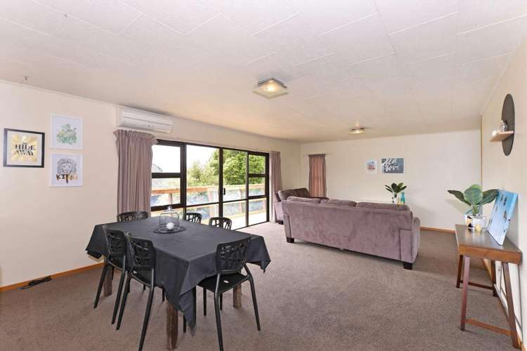 1/12 Farnham Drive Richmond_2