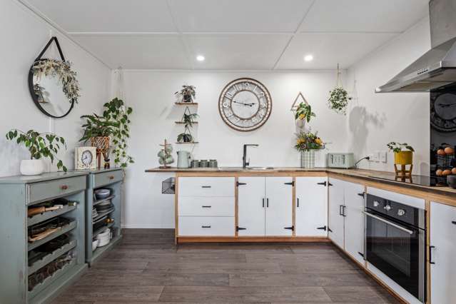 1377g Manawahe Road Manawahe_2