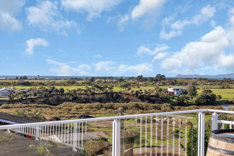 16 Seaview Road Ruakaka_24