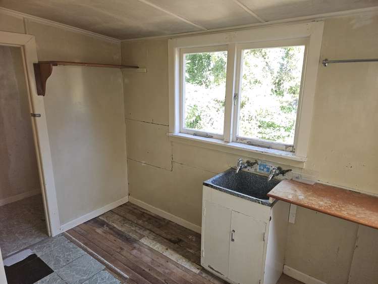 3 Lyon Street Opua_14