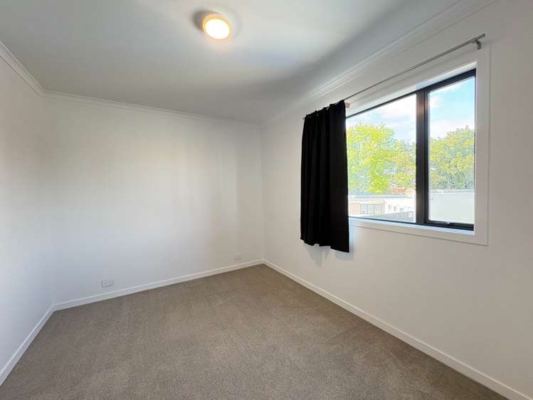 105/1 Derna Road Panmure_11