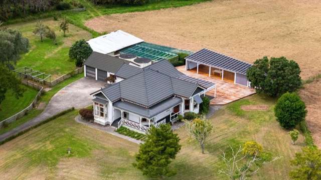 Family Villa in Waitoki