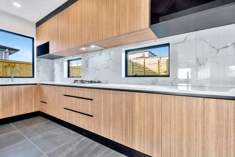 14 Whawhaki Road Beachlands_8