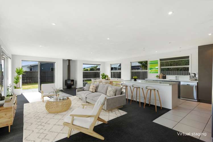 10 William James Close_4