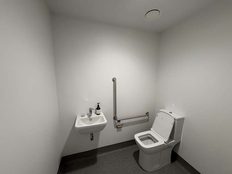 19/11 Northside Drive Westgate_4