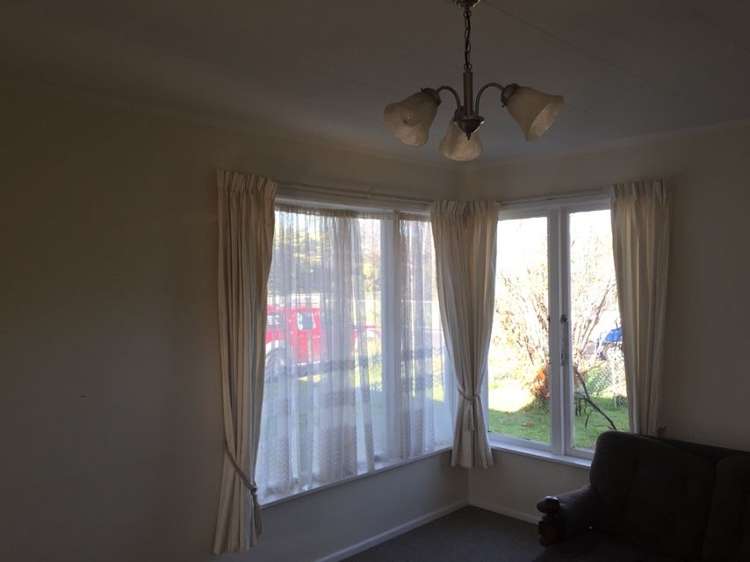 27 Woodward Street Featherston_2