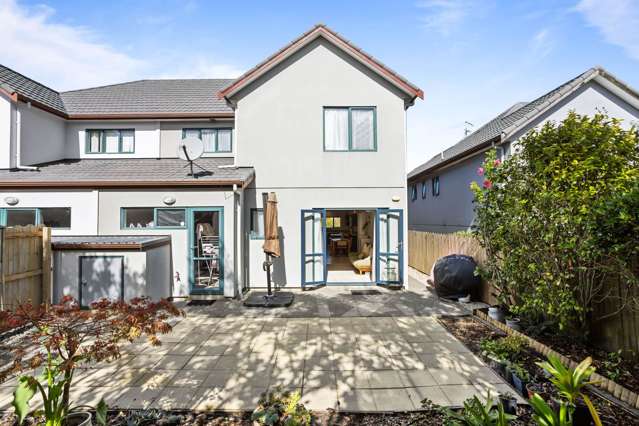 Rangi Zone 4-Bedroom Home with Golden Location