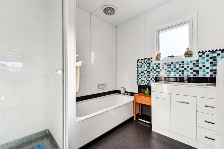 20 Macmurdo Avenue Glenview_26