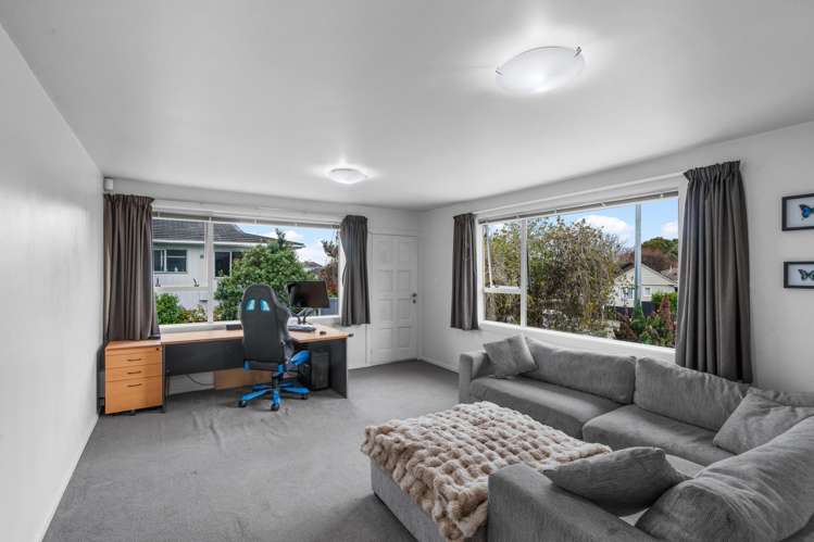 1/738 Ferry Road Woolston_6