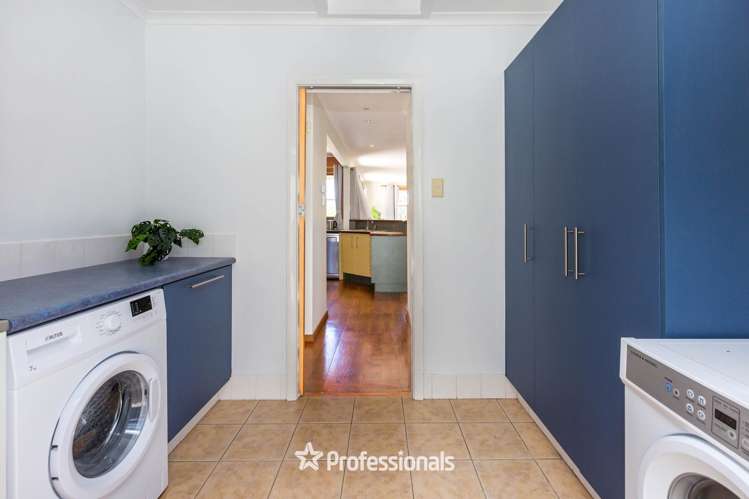 14 Prouse Grove Silverstream_12